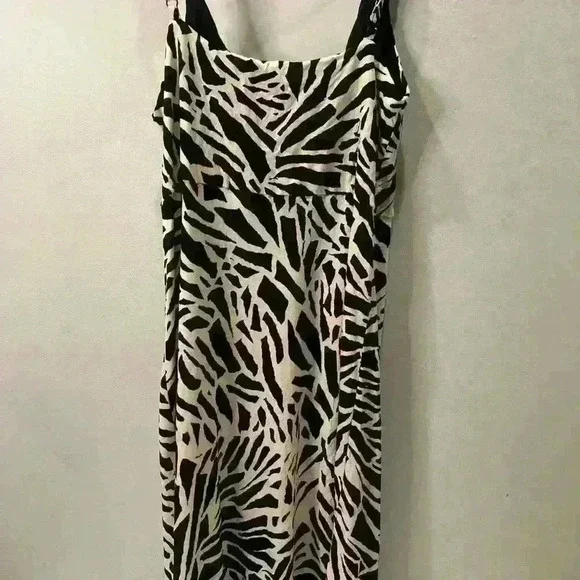 H&M Dress, Zebra print Sz L - Picture 2 of 4